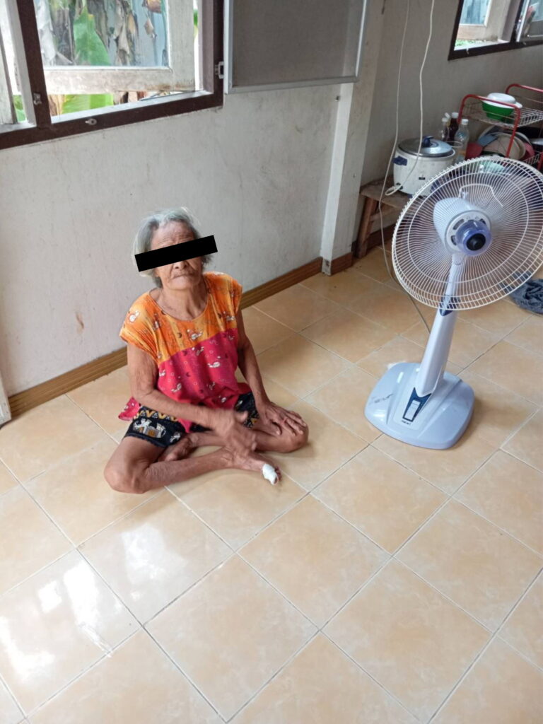 “คุณป้ามีคนดูแลใกล้ชิด เจ้าหน้าที่ได้ประสานคุณหมอเพื่อการรักษาที่ต่อเนื่อง”