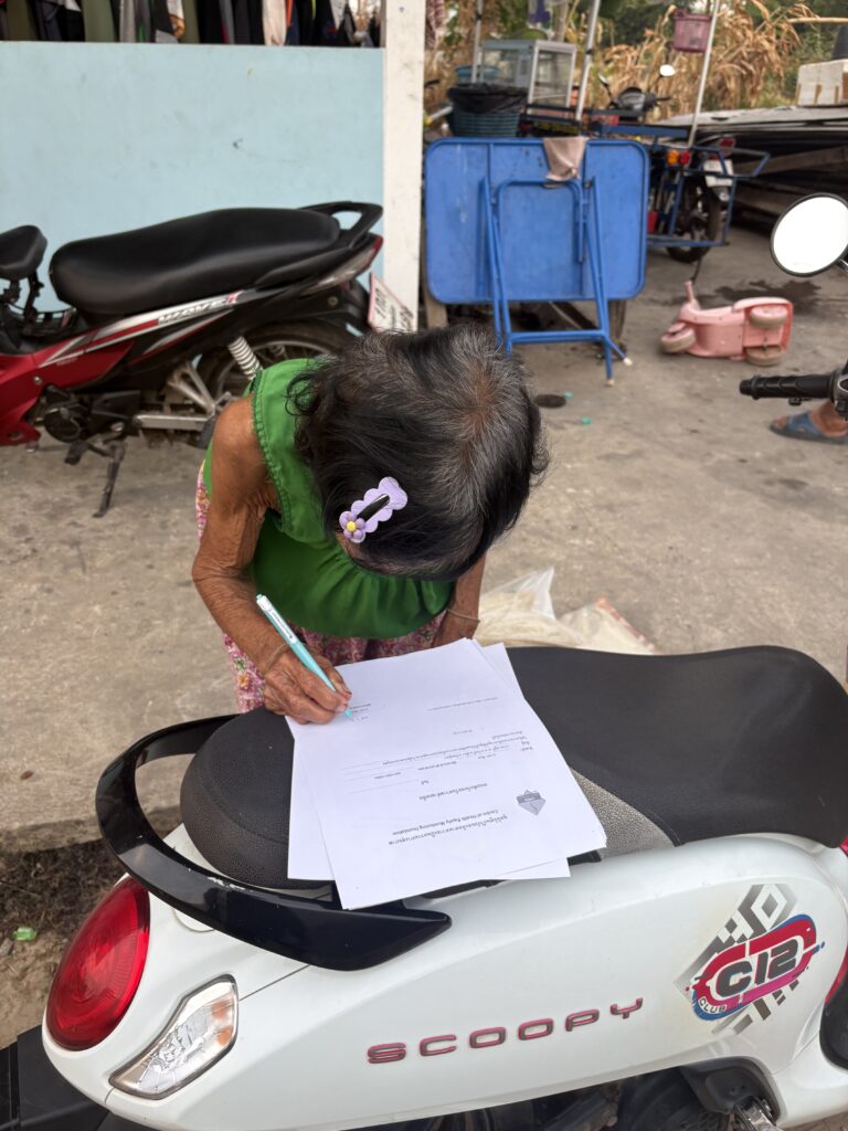 “รายได้ลดลงจากปัญหาสุขภาพ ต้องพึ่งเบี้ยยังชีพและการช่วยเหลือจากหลาน”