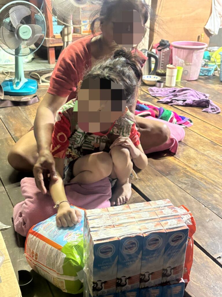 “คุณป้ากลัวว่าจะเป็นฮีทสโตรกอีก ด้านหลานยังไม่ได้พบคุณครูจากศูนย์พัฒนาเด็กพิเศษ”